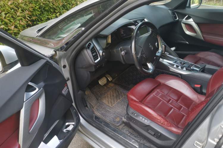 Used DS 5 2012 1.6T Prestige Edition Driver Seat