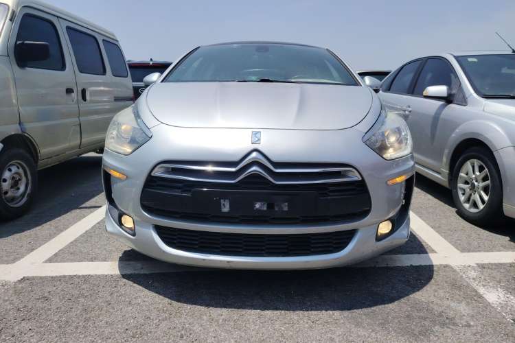 Used DS 5 2012 1.6T Elegant Edition Front