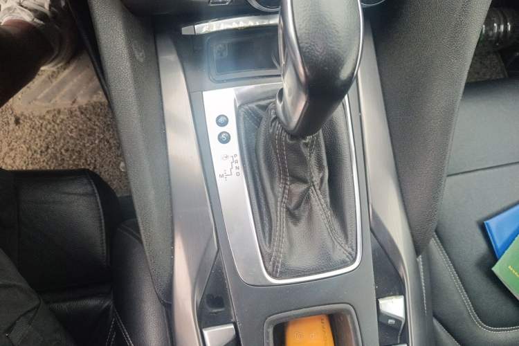 Used DS 5 2012 1.6T Elegant Edition Gear Lever