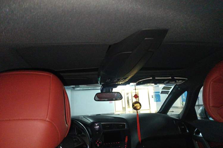 Used DS 5 2012 1.6T Prestige Edition Headliner