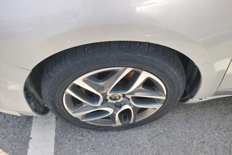 Used DS 5 2012 1.6T Elegant Edition Left Front Wheel Hub