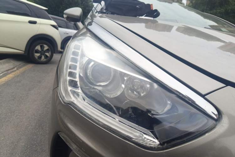 Used DS 5 2012 1.6T Elegant Edition Right Front Headlight