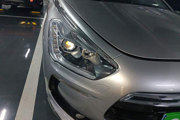 Used DS 5 2012 1.6T Prestige Edition Right Front Headlight