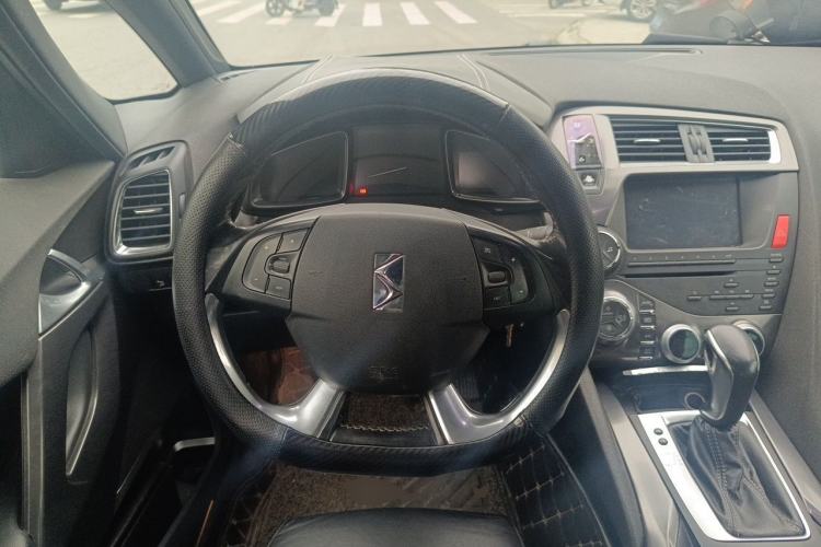 Used DS 5 2012 1.6T Elegant Edition Steering Wheel