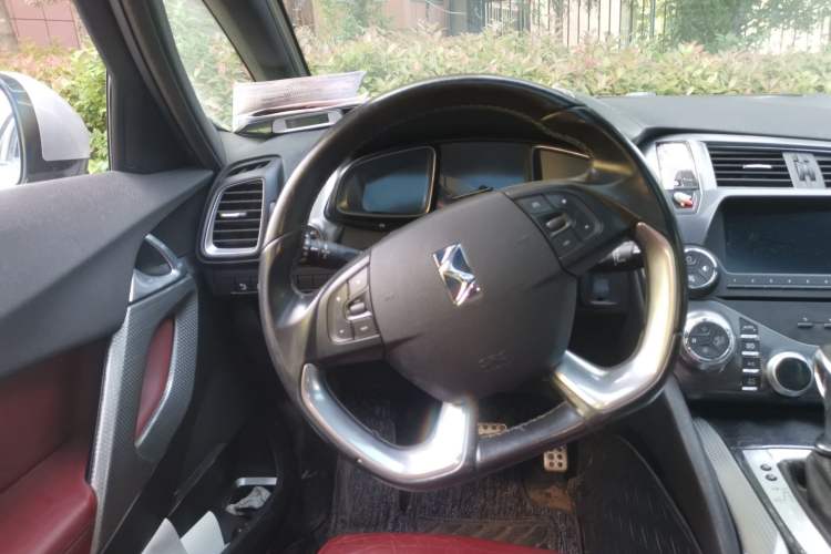 Used DS 5 2012 1.6T Prestige Edition Steering Wheel