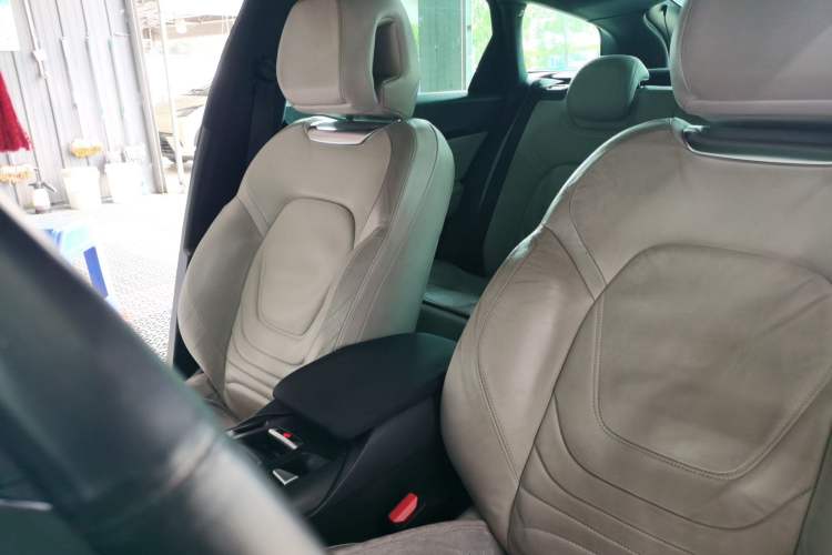 Used DS 5 2012 1.6T Elegant Edition Left Front Seat