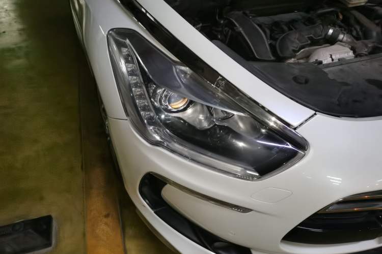 Used DS 5 2012 1.6T Prestige Edition Right Front Headlight