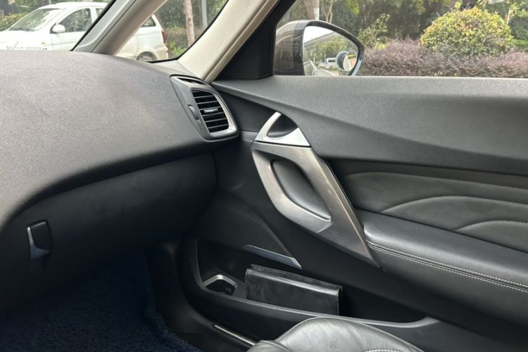 Used DS 5 2013 1.6T Elegant Edition THP160 Interior 1