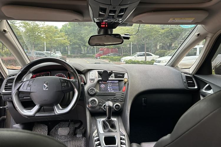Used DS 5 2013 1.6T Elegant Edition THP160 Interior 6