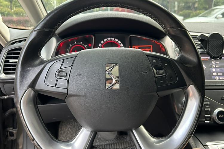 Used DS 5 2013 1.6T Elegant Edition THP160 Steering Wheel