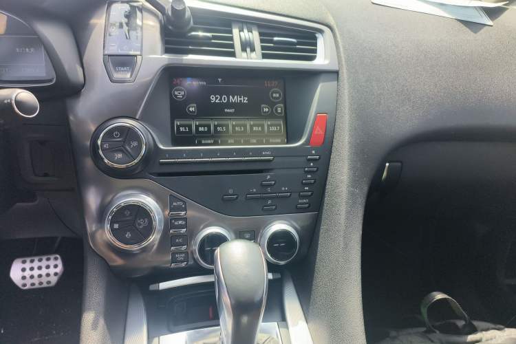 Used DS 5 2013 1.6T Luxury Edition THP200 Audio And AC Panel