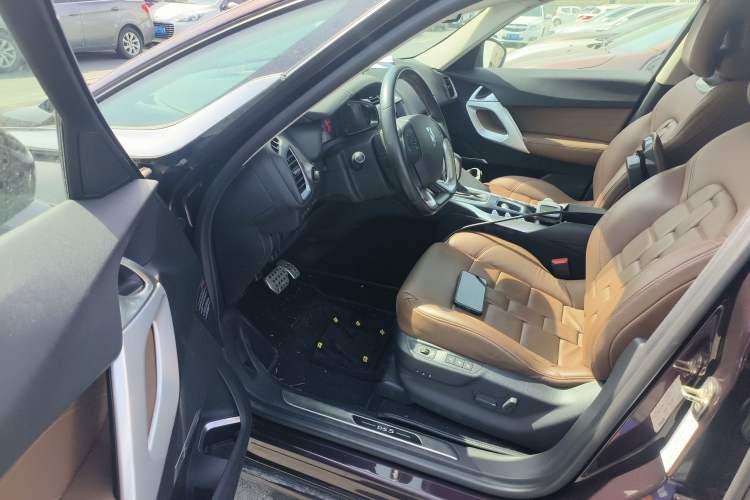 Used DS 5 2013 1.6T Luxury Edition THP200 Driver Seat
