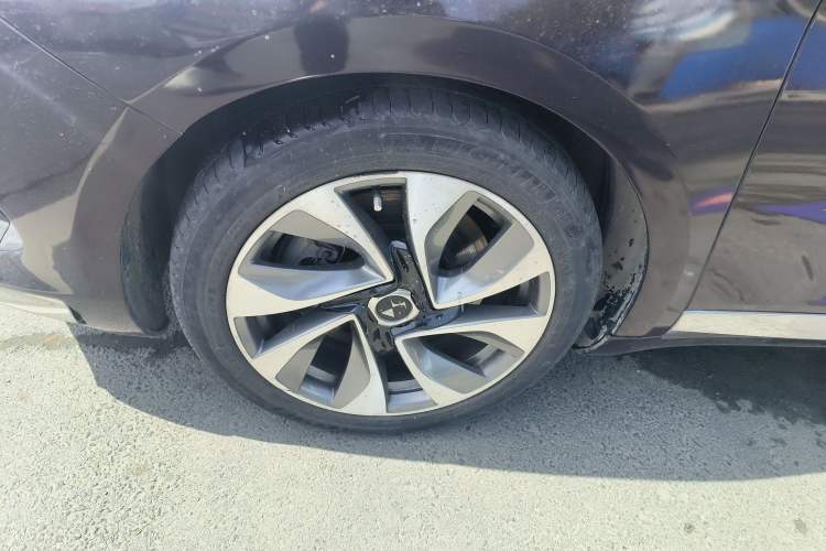 Used DS 5 2013 1.6T Luxury Edition THP200 Exterior 4