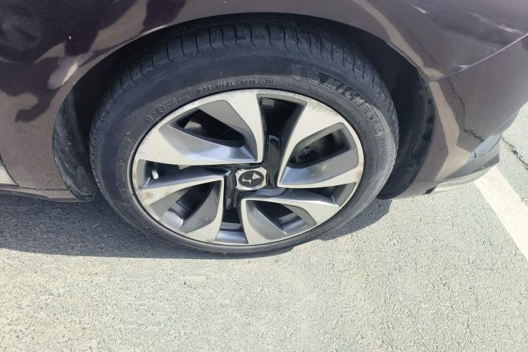 Used DS 5 2013 1.6T Luxury Edition THP200 Exterior 5