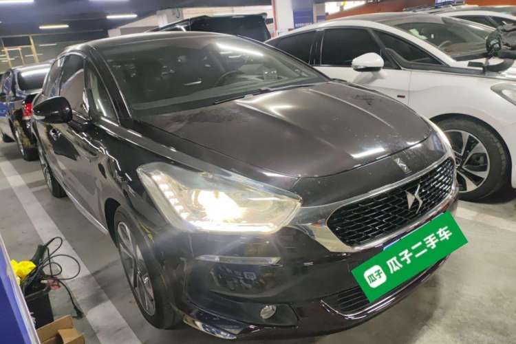 Used DS 5 2013 1.6T Prestige Edition THP200 Front Right 45 Deg