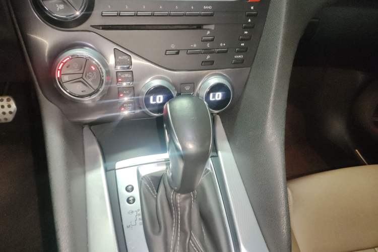Used DS 5 2013 1.6T Prestige Edition THP200 Gear Lever