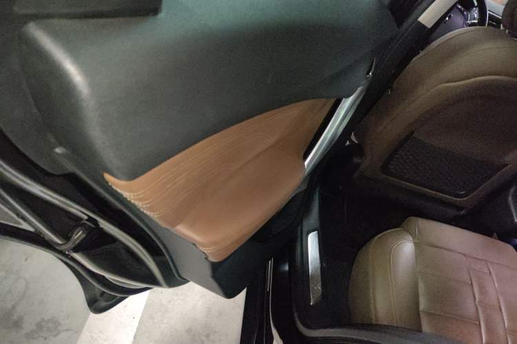 Used DS 5 2013 1.6T Prestige Edition THP200 Left Rear Door Interior