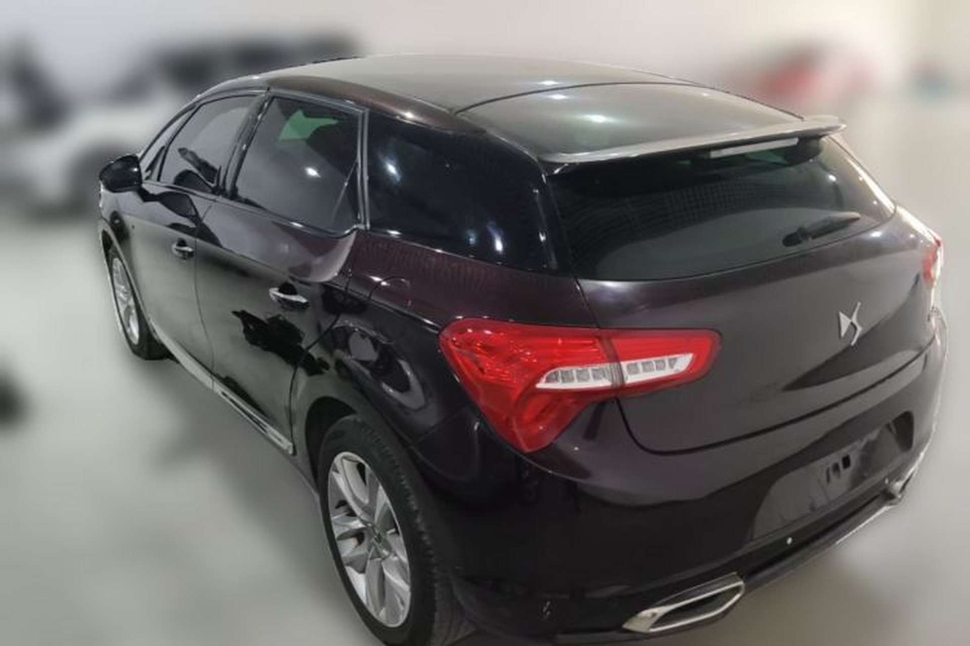 Used DS 5 2013 1.6T Luxury Edition THP160 Rear Left 45 Deg