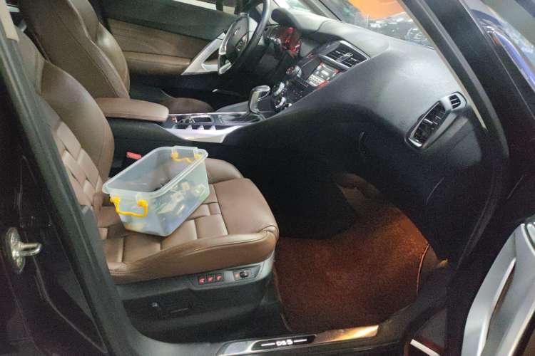 Used DS 5 2013 1.6T Prestige Edition THP200 Right Front Seat