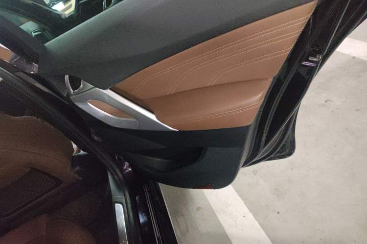 Used DS 5 2013 1.6T Prestige Edition THP200 Right Rear Door Interior