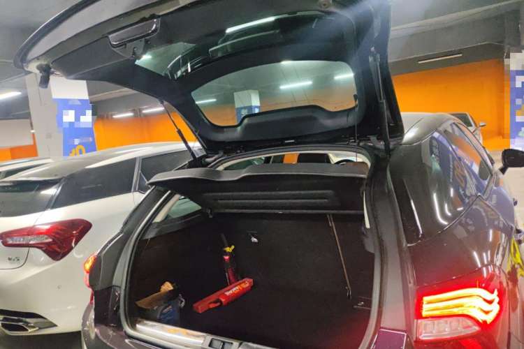 Used DS 5 2013 1.6T Prestige Edition THP200 Trunk