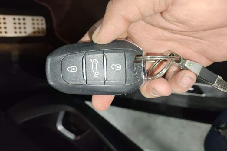 Used DS 5 2013 1.6T Prestige Edition THP200 Vehicle Key