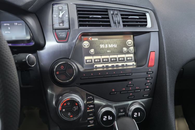 Used DS 5 2013 1.6T Luxury Edition THP160 Audio And AC Panel