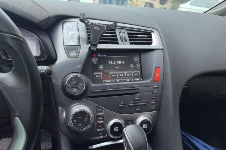 Used DS 5 2013 1.6T Luxury Edition THP160 Audio And AC Panel