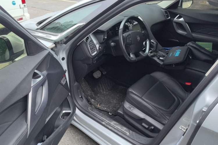 Used DS 5 2013 1.6T Luxury Edition THP160 Driver Seat