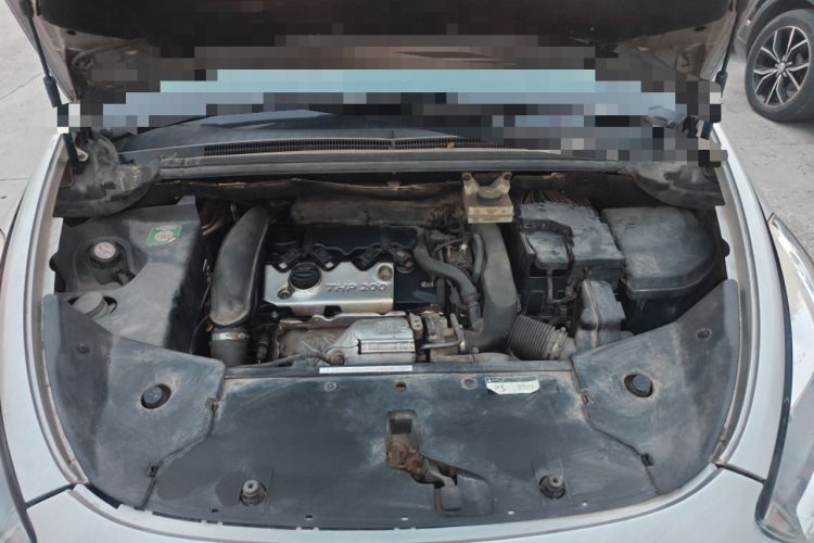Used DS 5 2013 1.6T Prestige Edition THP200 Engine Bay