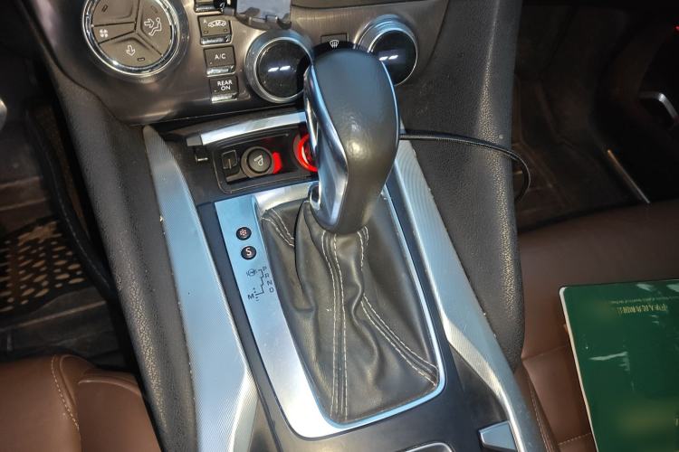 Used DS 5 2013 1.6T Prestige Edition THP200 Gear Lever
