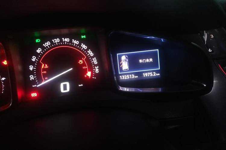 Used DS 5 2013 1.6T Prestige Edition THP200 Odometer Close Up