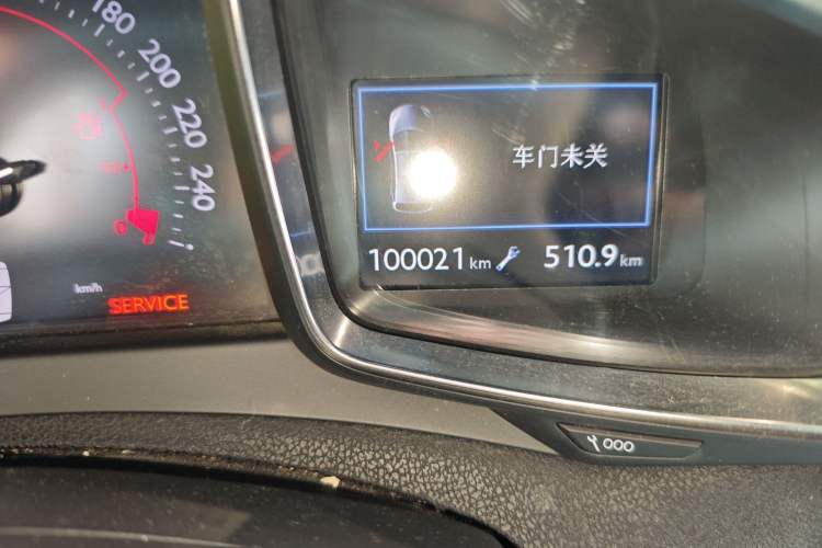 Used DS 5 2013 1.6T Luxury Edition THP160 Odometer Close Up