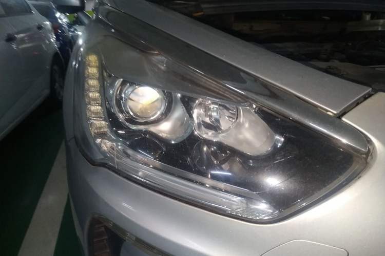 Used DS 5 2013 1.6T Prestige Edition THP200 Right Front Headlight