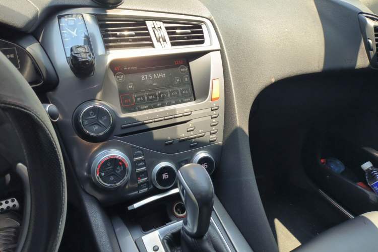 Used DS 5 2013 1.6T Luxury Edition THP200 Audio And AC Panel