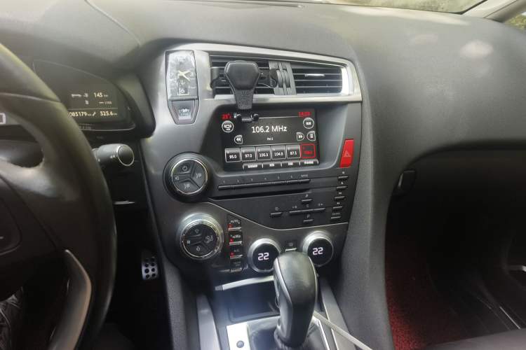 Used DS 5 2013 1.6T Luxury Edition THP200 Audio And AC Panel