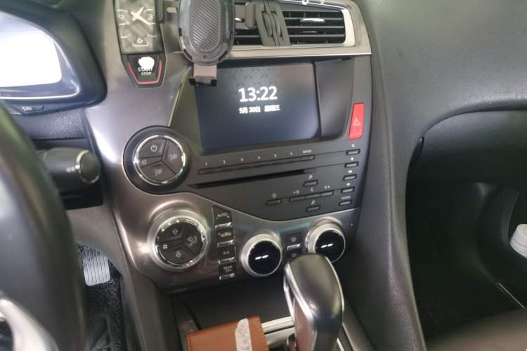 Used DS 5 2013 1.6T Luxury Edition THP160 Audio And AC Panel