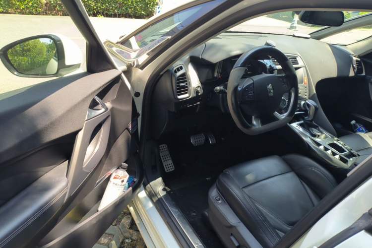 Used DS 5 2013 1.6T Luxury Edition THP200 Driver Seat