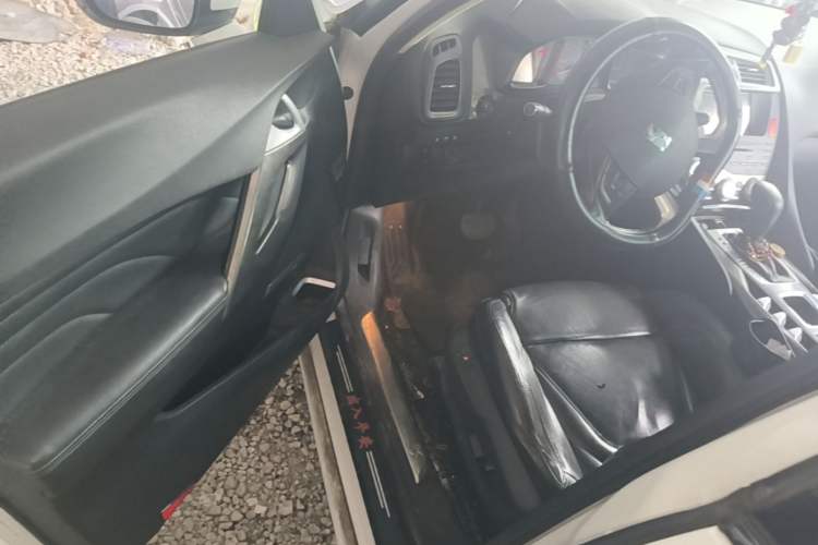 Used DS 5 2013 1.6T Luxury Edition THP160 Driver Seat