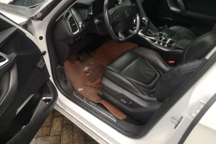 Used DS 5 2013 1.6T Elegant Edition THP160 Driver Seat
