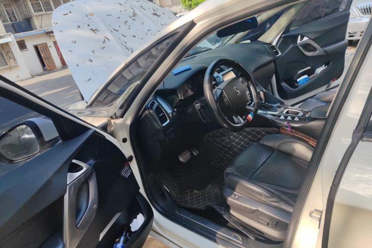 Used DS 5 2013 1.6T Luxury Edition THP200 Driver Seat