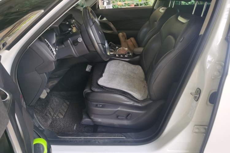 Used DS 5 2013 1.6T Luxury Edition THP160 Driver Seat