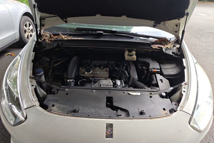 Used DS 5 2013 1.6T Luxury Edition THP200 Engine Bay