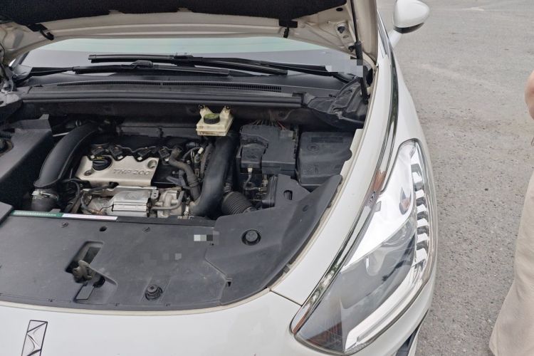 Used DS 5 2013 1.6T Prestige Edition THP200 Engine Bay Left