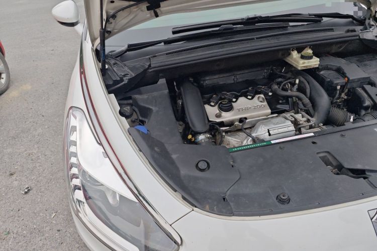 Used DS 5 2013 1.6T Prestige Edition THP200 Engine Bay Right