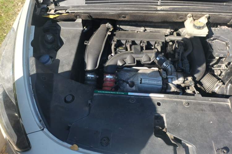 Used DS 5 2013 1.6T Elegant Edition THP160 Engine Bay Right