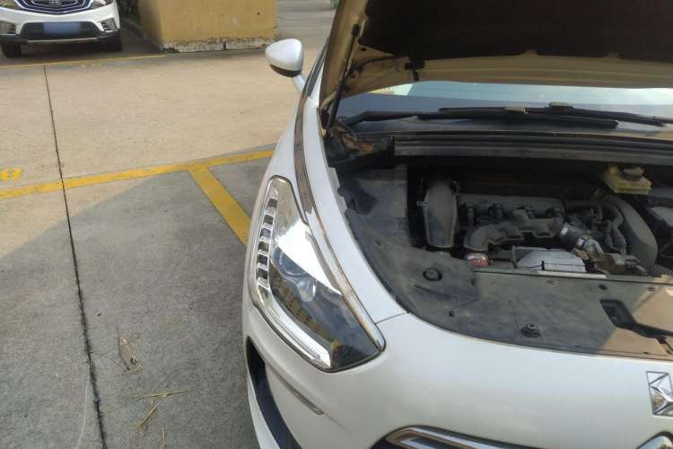 Used DS 5 2013 1.6T Elegant Edition THP160 Engine Bay Right