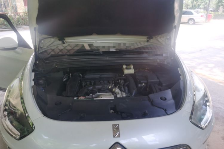 Used DS 5 2013 1.6T Luxury Edition THP160 Engine Bay