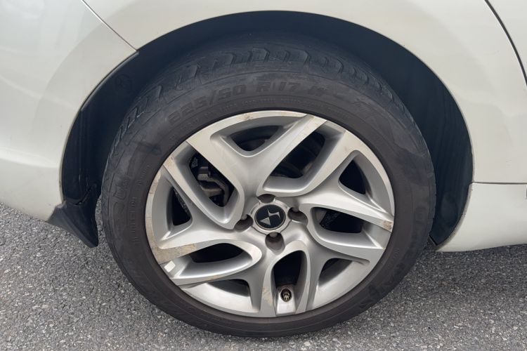 Used DS 5 2013 1.6T Elegant Edition THP160 Exterior 5