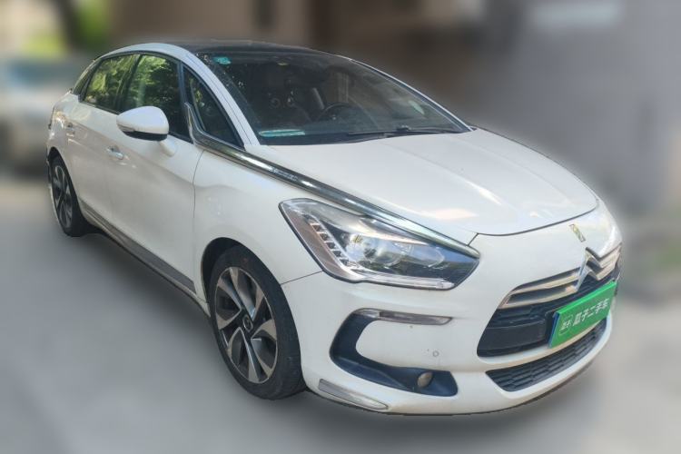 Used DS 5 2013 1.6T Prestige Edition THP200 Front Right 45 Deg